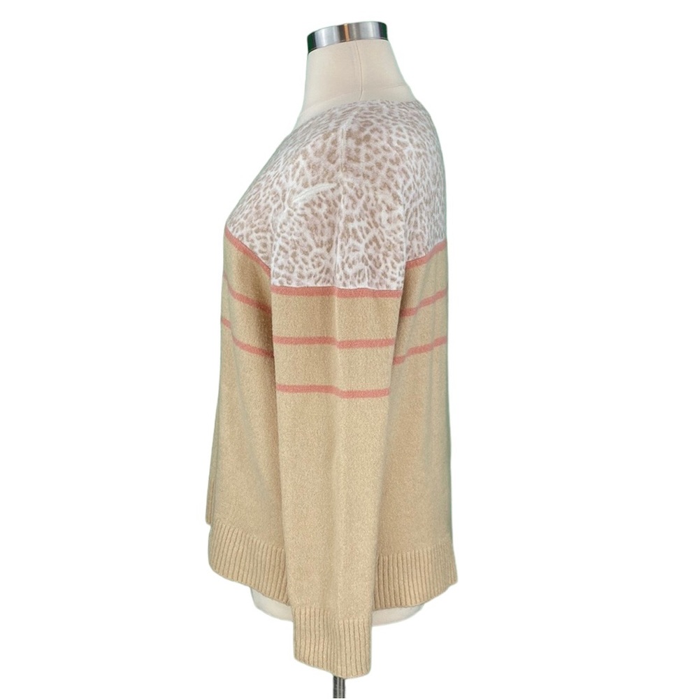BeachLunchLounge Cozy Beige and White Animal Print Knit Sweater - Picture 10 of 14